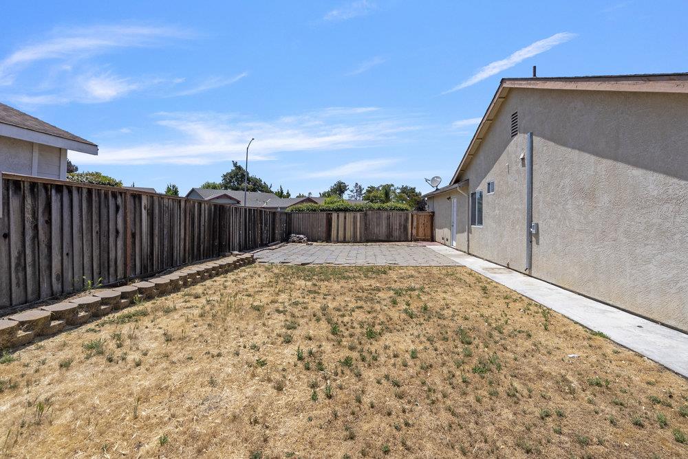 Detail Gallery Image 30 of 35 For 2301 Valley View Rd, Hollister,  CA 95023 - 4 Beds | 2 Baths