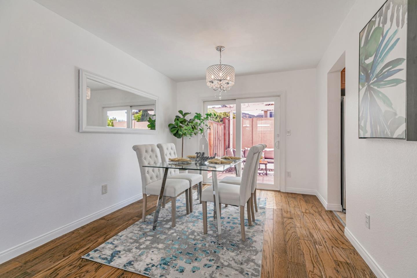 Detail Gallery Image 12 of 35 For 1045 Alamitos Creek Dr, San Jose,  CA 95120 - 4 Beds | 2/1 Baths