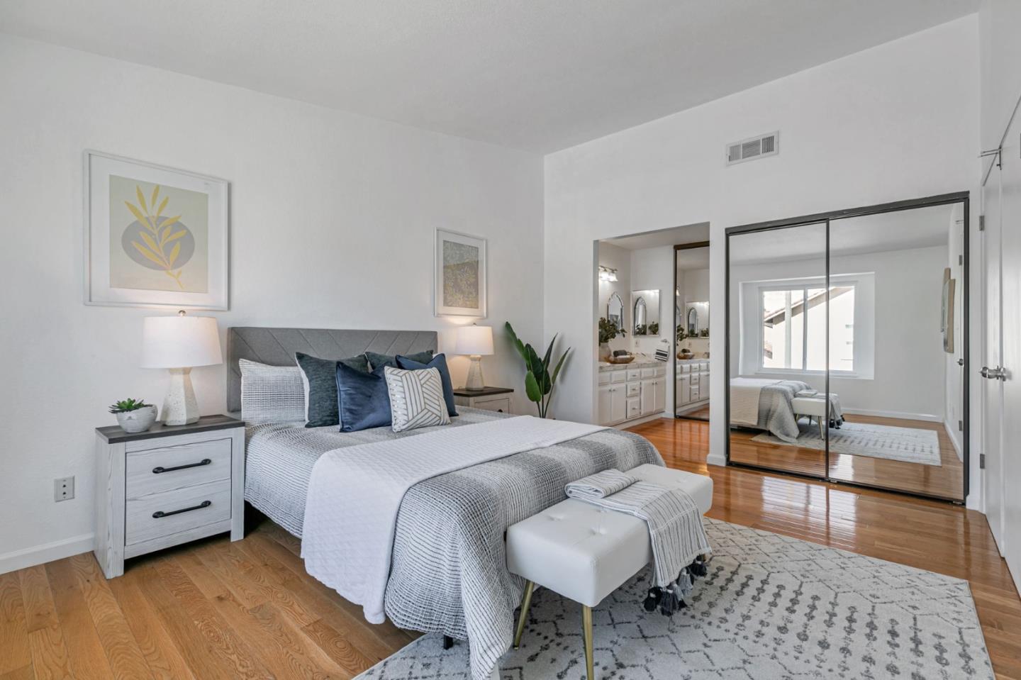 Detail Gallery Image 17 of 35 For 1045 Alamitos Creek Dr, San Jose,  CA 95120 - 4 Beds | 2/1 Baths