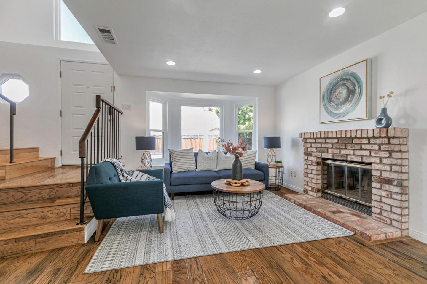 Detail Gallery Image 4 of 35 For 1045 Alamitos Creek Dr, San Jose,  CA 95120 - 4 Beds | 2/1 Baths