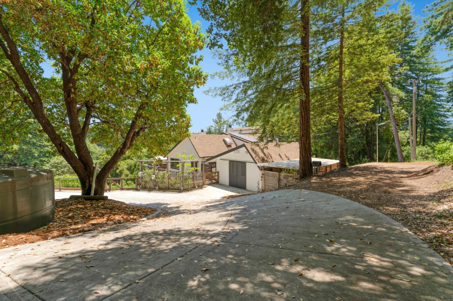 Detail Gallery Image 69 of 87 For 55 Hidden Meadow Ln, Scotts Valley,  CA 95066 - 5 Beds | 3 Baths
