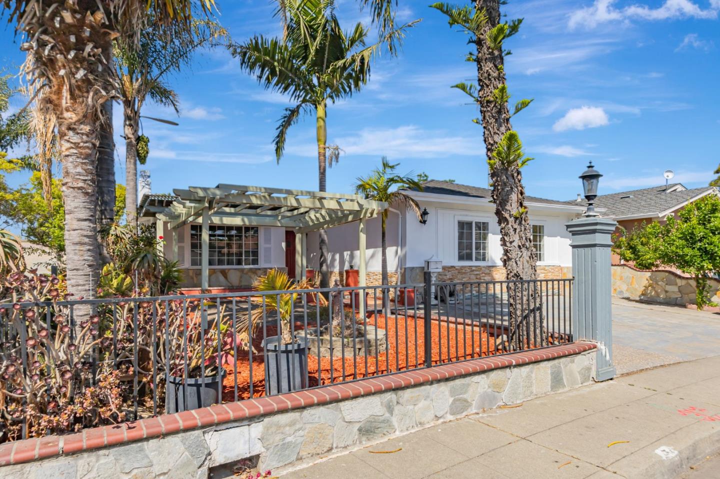 Detail Gallery Image 3 of 67 For 1087 Starlite Dr, Milpitas,  CA 95035 - 4 Beds | 2 Baths