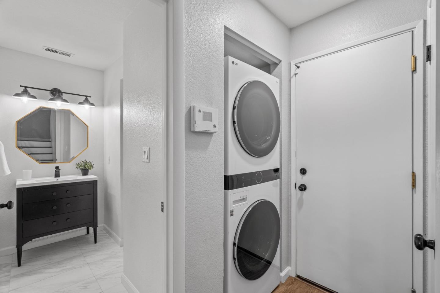 Detail Gallery Image 15 of 50 For 6944 Gregorich Dr #UNIT C,  San Jose,  CA 95138 - 2 Beds | 2/1 Baths