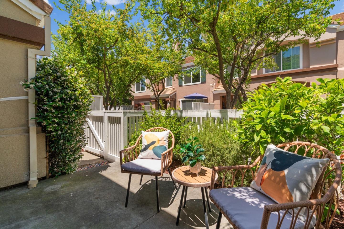 Detail Gallery Image 28 of 50 For 6944 Gregorich Dr #UNIT C,  San Jose,  CA 95138 - 2 Beds | 2/1 Baths