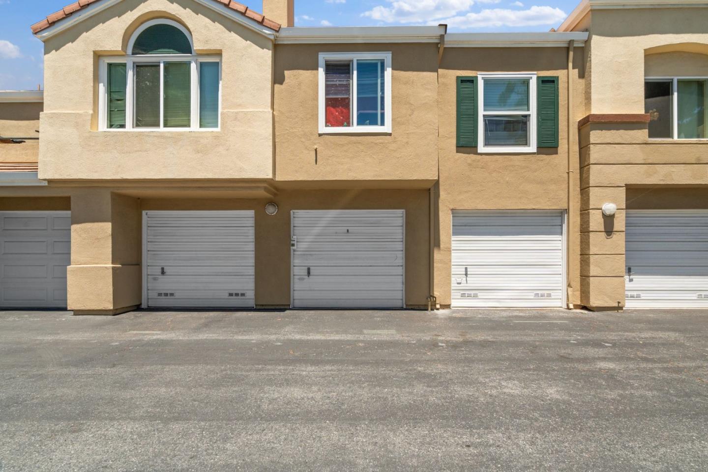 Detail Gallery Image 29 of 50 For 6944 Gregorich Dr #UNIT C,  San Jose,  CA 95138 - 2 Beds | 2/1 Baths