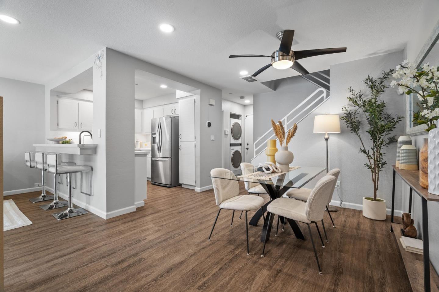 Detail Gallery Image 3 of 50 For 6944 Gregorich Dr #UNIT C,  San Jose,  CA 95138 - 2 Beds | 2/1 Baths