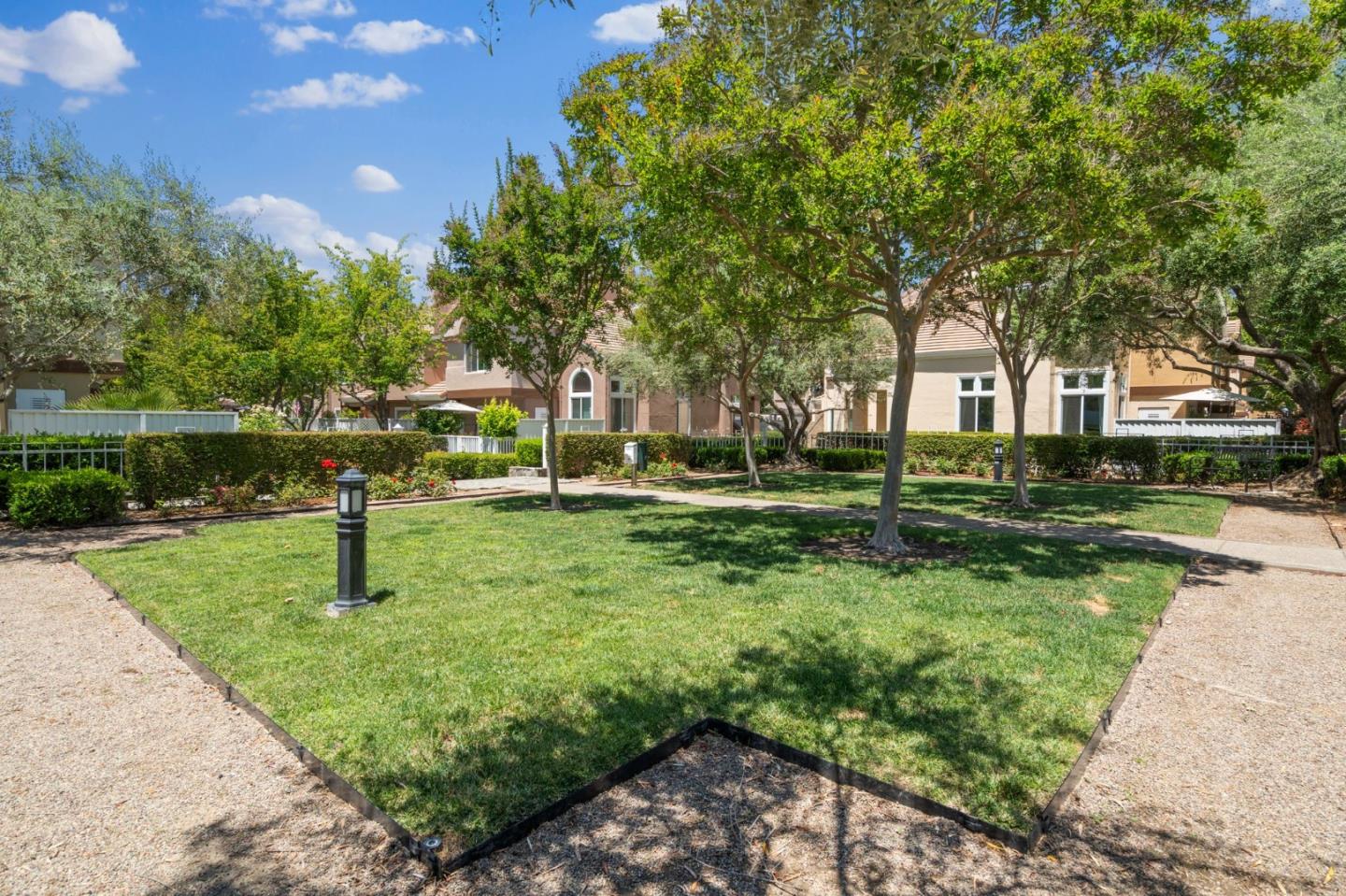Detail Gallery Image 33 of 50 For 6944 Gregorich Dr #UNIT C,  San Jose,  CA 95138 - 2 Beds | 2/1 Baths