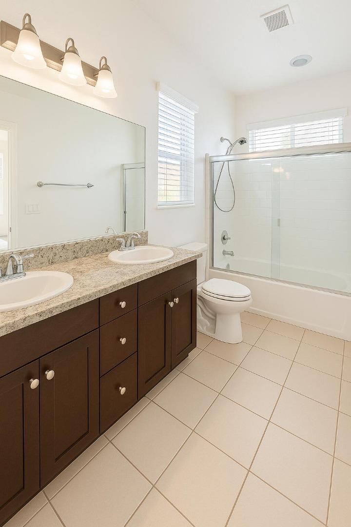 Detail Gallery Image 5 of 13 For 1249 W 139th St #104,  Gardena,  CA 90247 - 2 Beds | 2 Baths