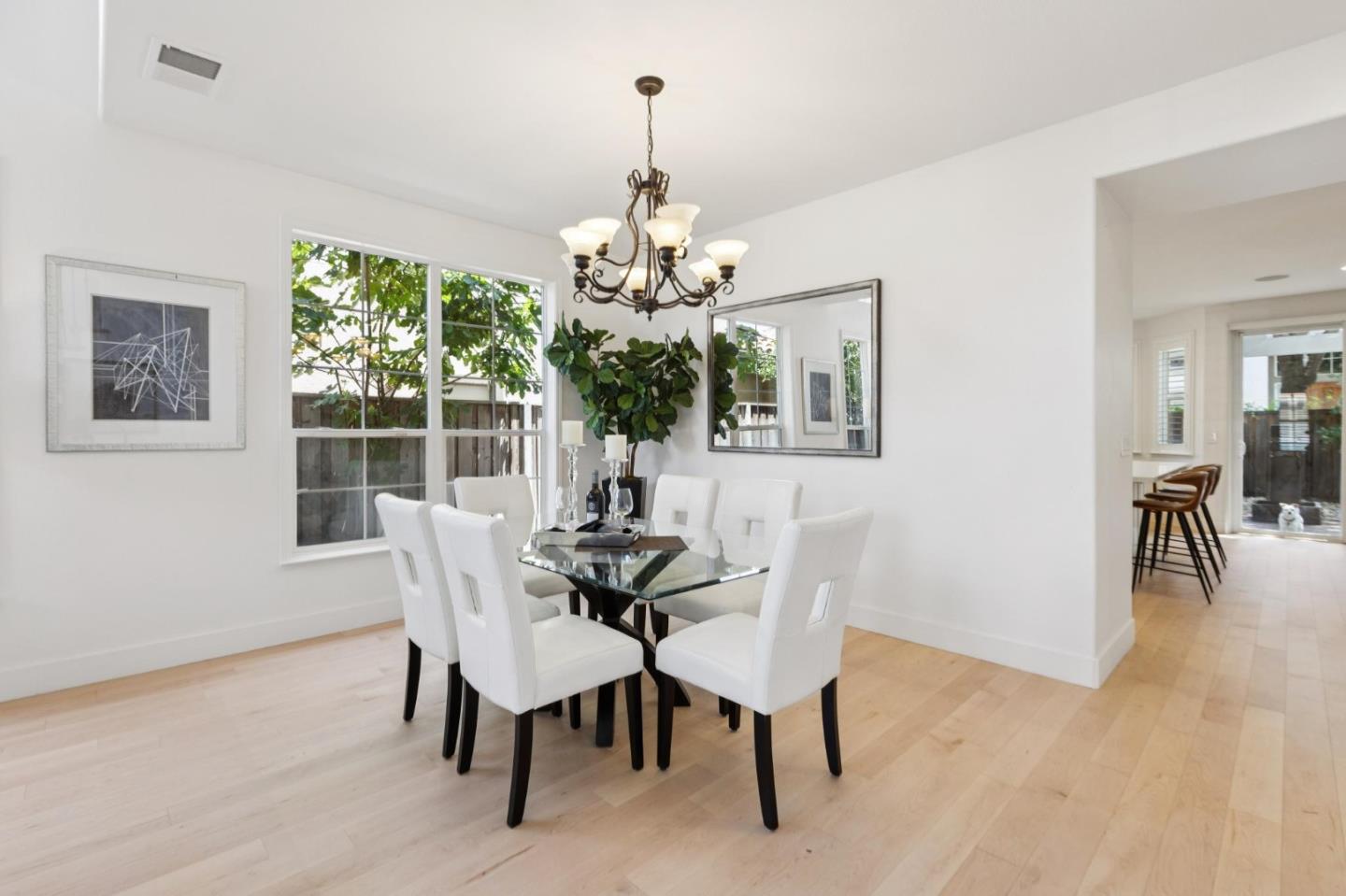 Detail Gallery Image 11 of 57 For 5979 Pala Mesa Dr, San Jose,  CA 95123 - 4 Beds | 4 Baths
