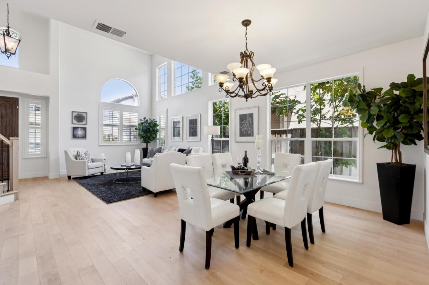 Detail Gallery Image 12 of 57 For 5979 Pala Mesa Dr, San Jose,  CA 95123 - 4 Beds | 4 Baths