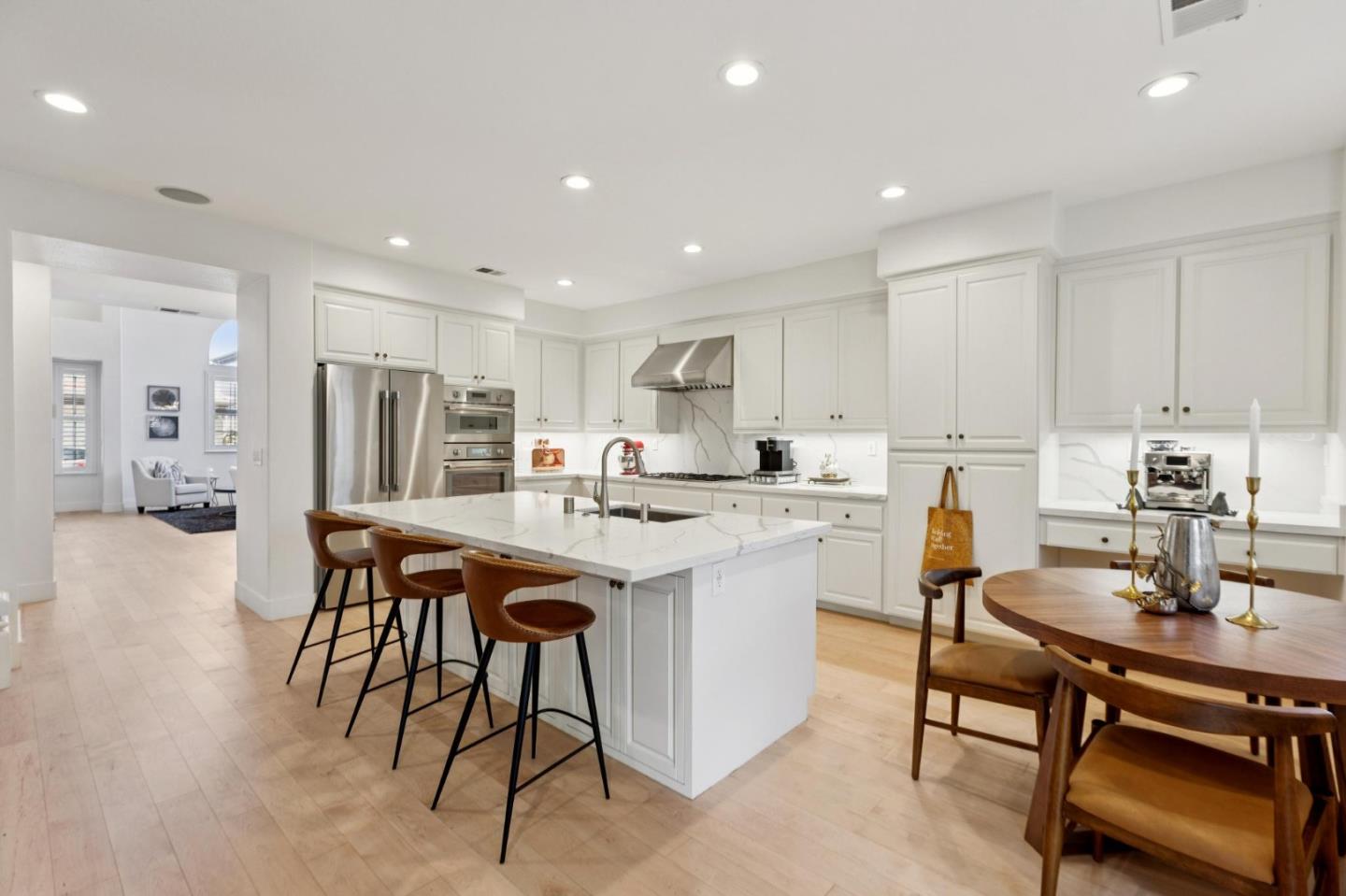 Detail Gallery Image 15 of 57 For 5979 Pala Mesa Dr, San Jose,  CA 95123 - 4 Beds | 4 Baths
