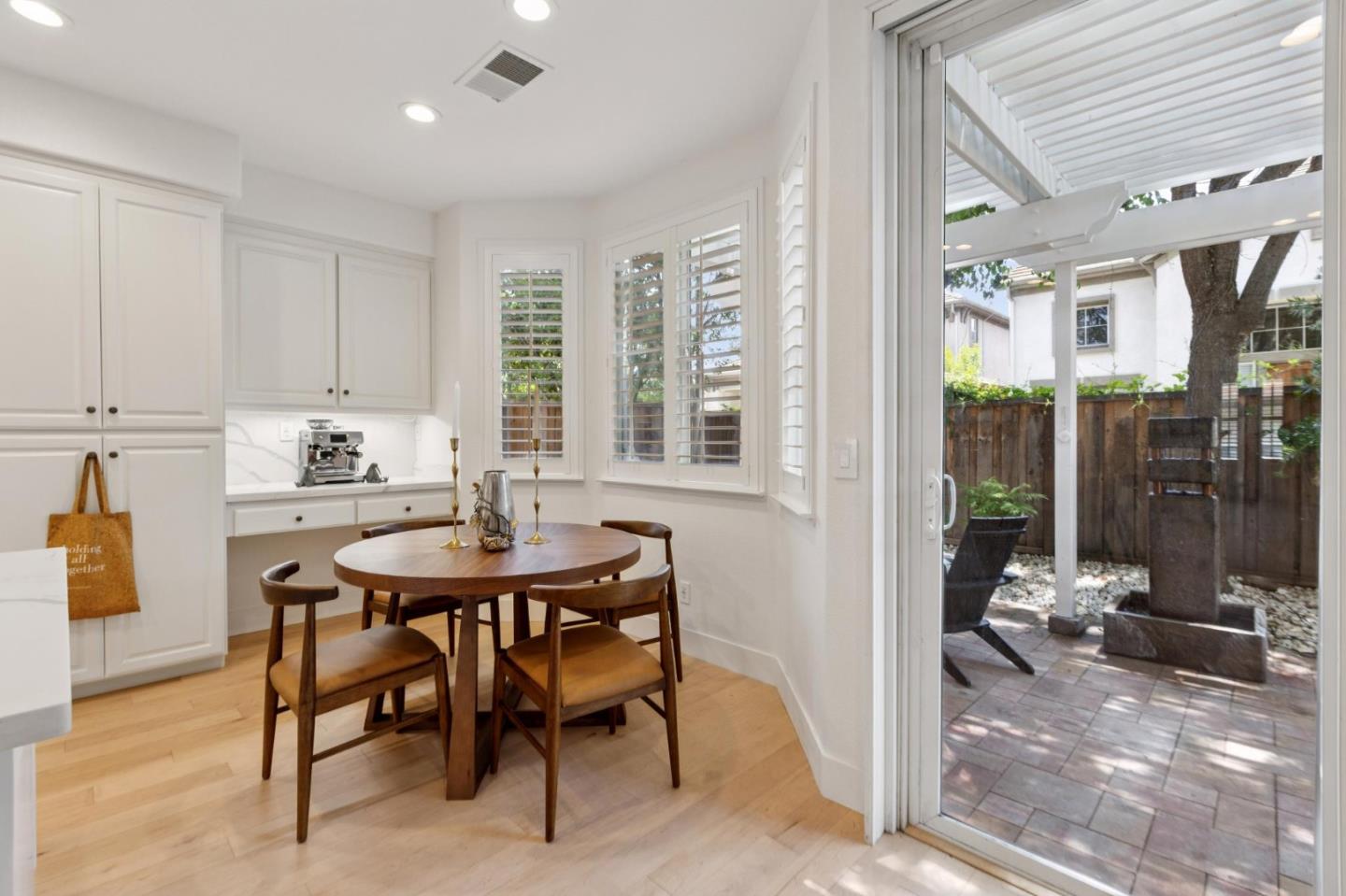 Detail Gallery Image 18 of 57 For 5979 Pala Mesa Dr, San Jose,  CA 95123 - 4 Beds | 4 Baths