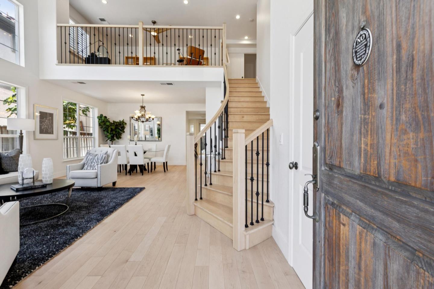 Detail Gallery Image 4 of 57 For 5979 Pala Mesa Dr, San Jose,  CA 95123 - 4 Beds | 4 Baths