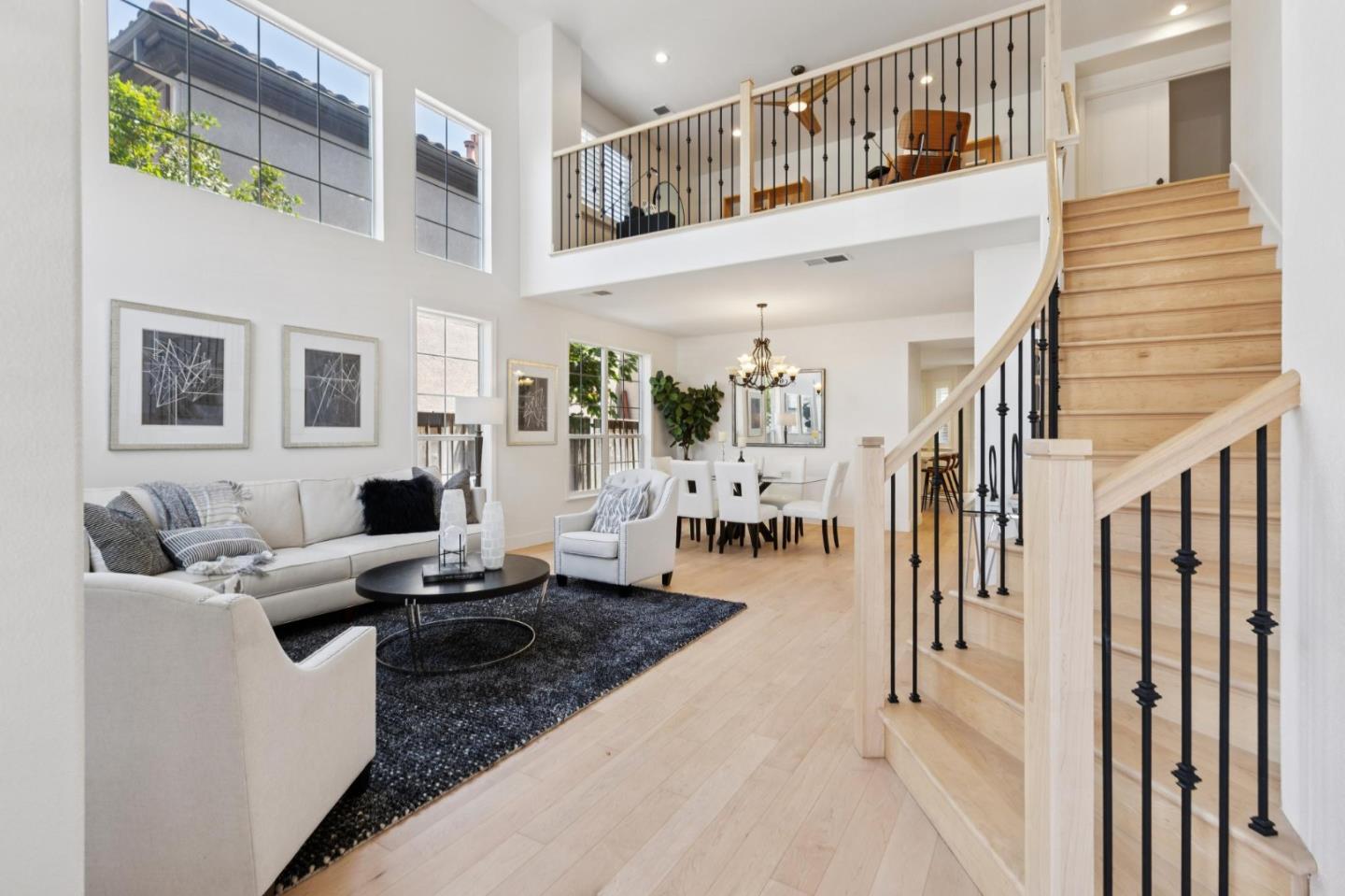 Detail Gallery Image 5 of 57 For 5979 Pala Mesa Dr, San Jose,  CA 95123 - 4 Beds | 4 Baths