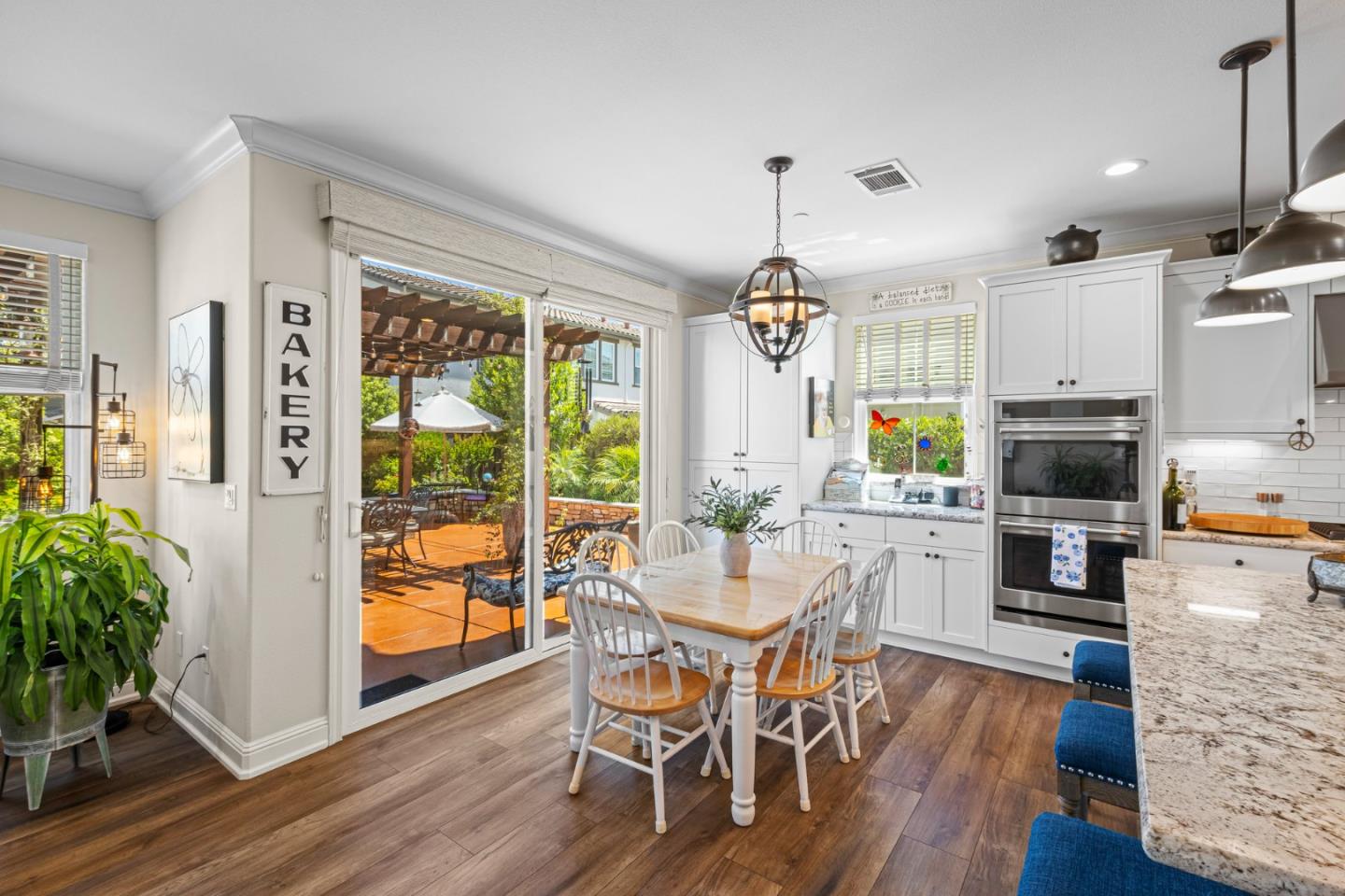 Detail Gallery Image 11 of 52 For 250 Calle Del Rey, Morgan Hill,  CA 95037 - 4 Beds | 2/1 Baths
