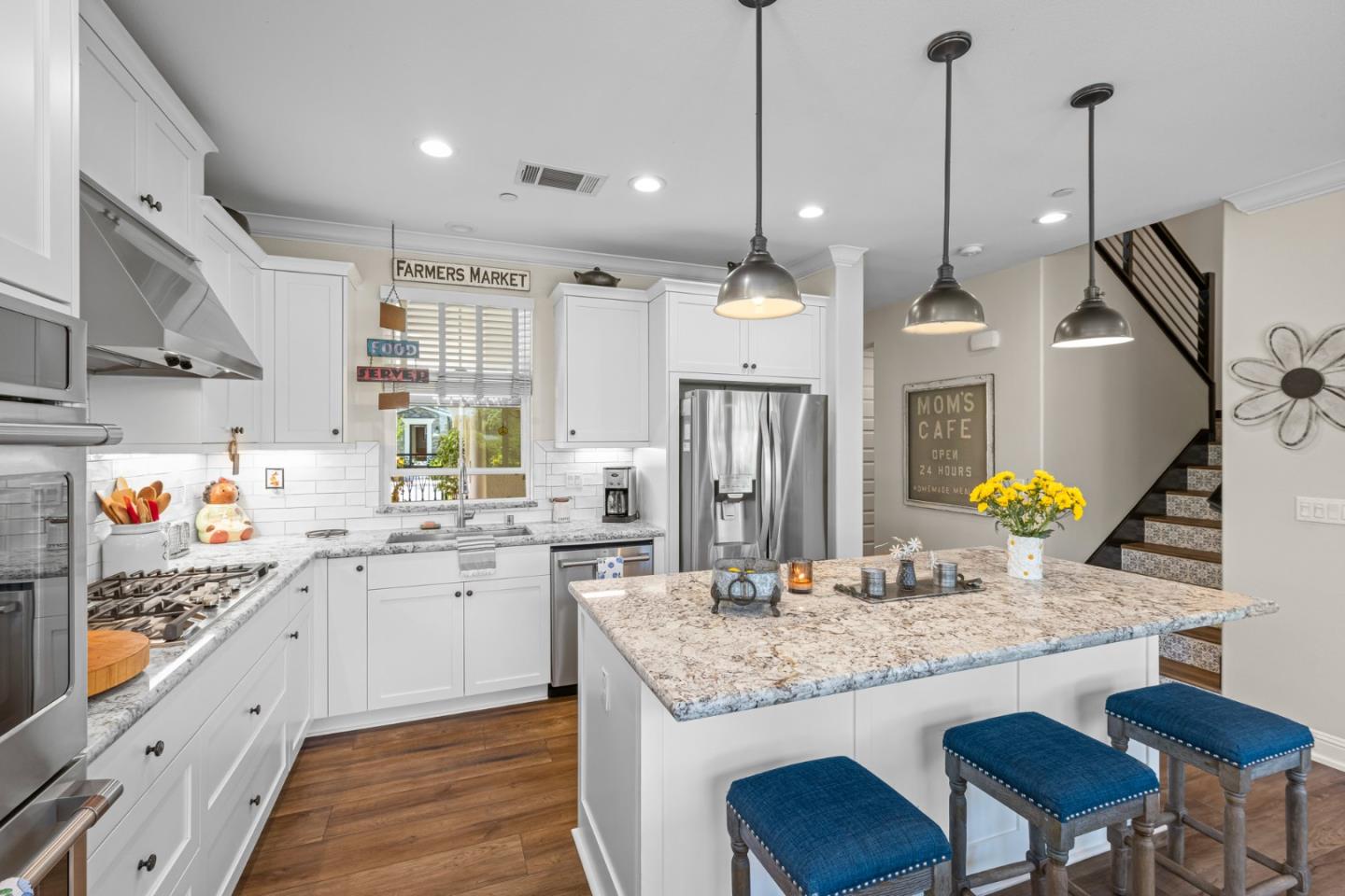 Detail Gallery Image 13 of 52 For 250 Calle Del Rey, Morgan Hill,  CA 95037 - 4 Beds | 2/1 Baths