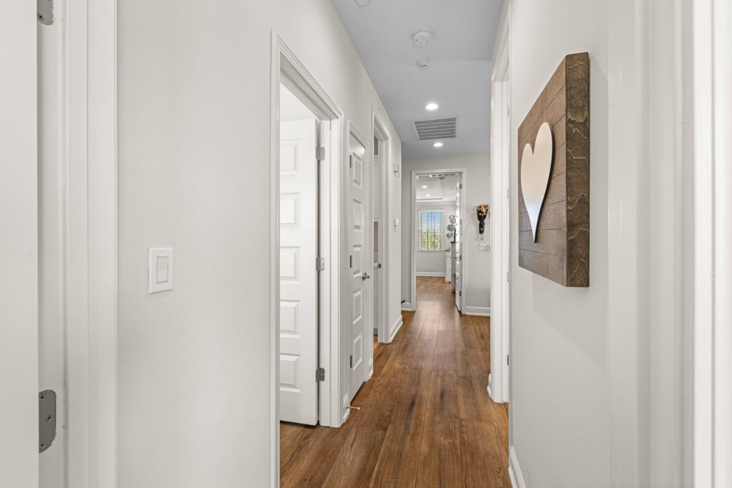 Detail Gallery Image 18 of 52 For 250 Calle Del Rey, Morgan Hill,  CA 95037 - 4 Beds | 2/1 Baths