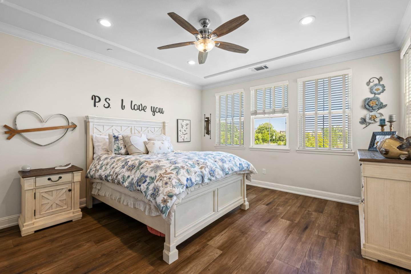 Detail Gallery Image 20 of 52 For 250 Calle Del Rey, Morgan Hill,  CA 95037 - 4 Beds | 2/1 Baths