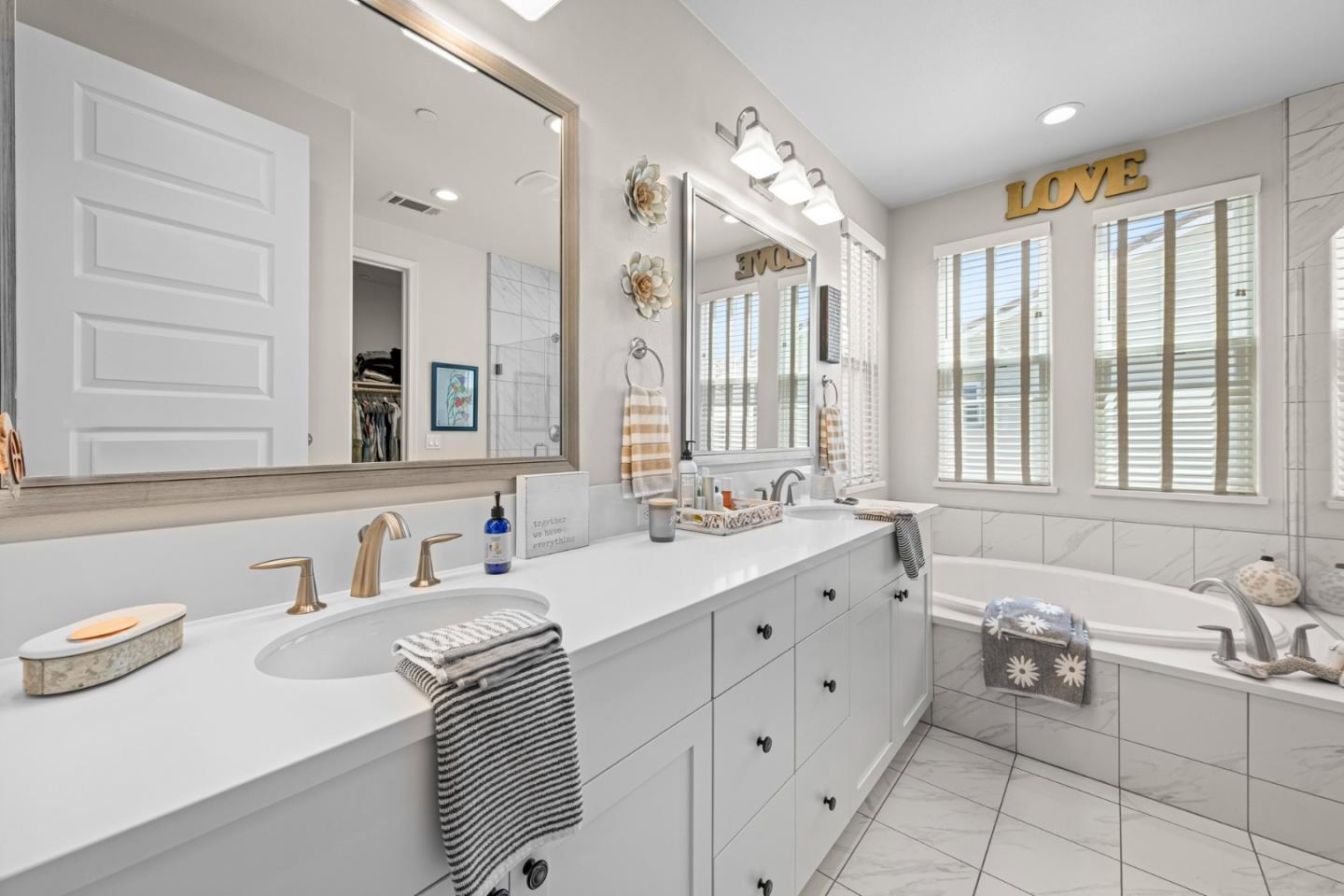 Detail Gallery Image 23 of 52 For 250 Calle Del Rey, Morgan Hill,  CA 95037 - 4 Beds | 2/1 Baths
