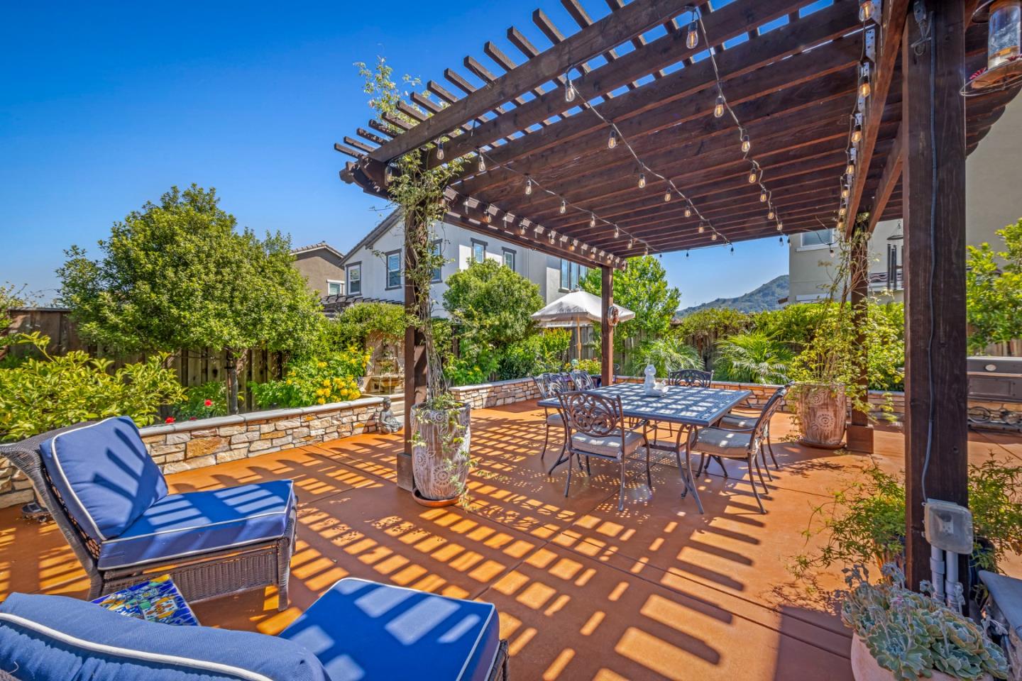 Detail Gallery Image 35 of 52 For 250 Calle Del Rey, Morgan Hill,  CA 95037 - 4 Beds | 2/1 Baths