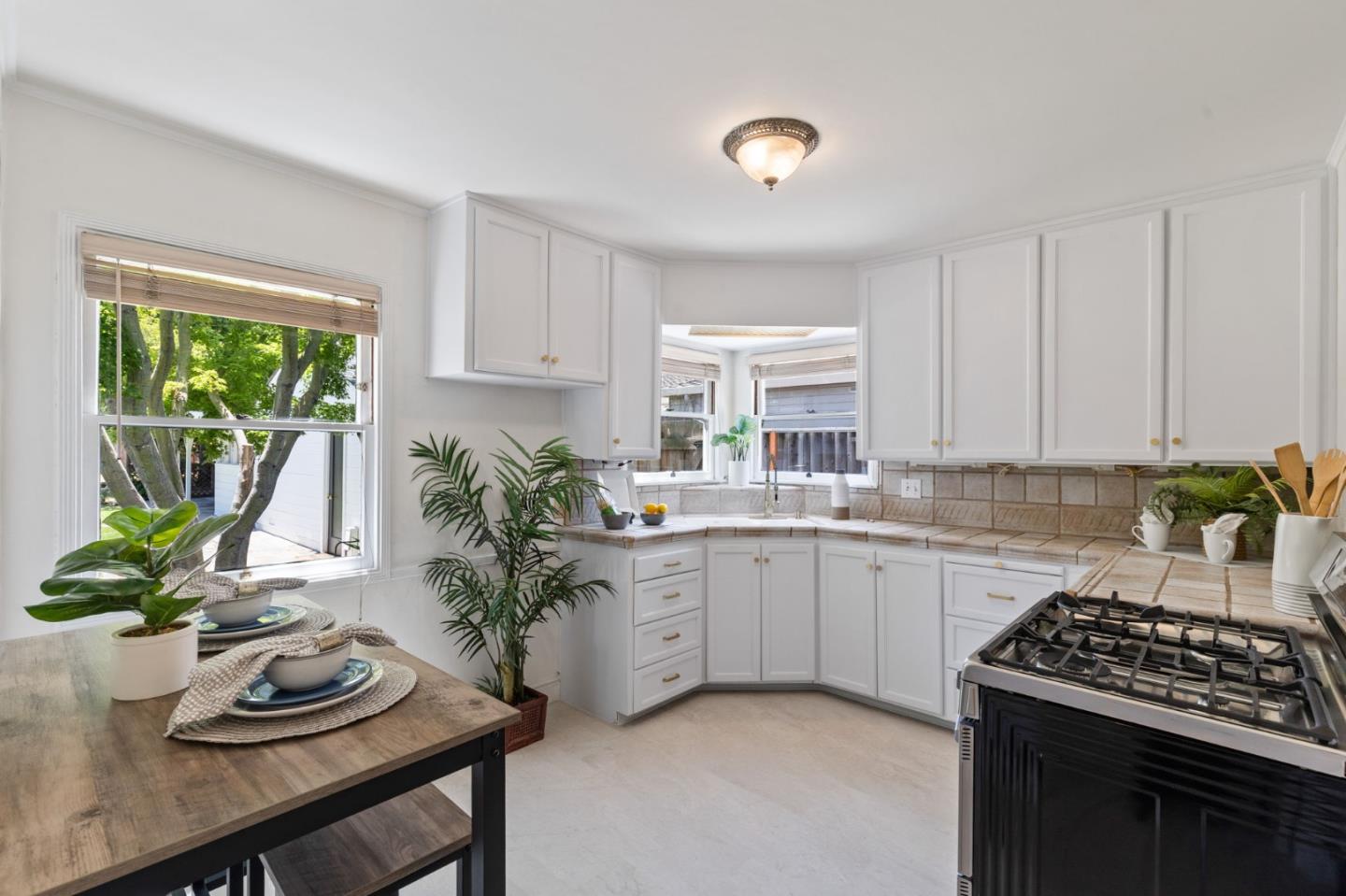 Detail Gallery Image 7 of 43 For 658 Fuller Ave, San Jose,  CA 95125 - 2 Beds | 1 Baths