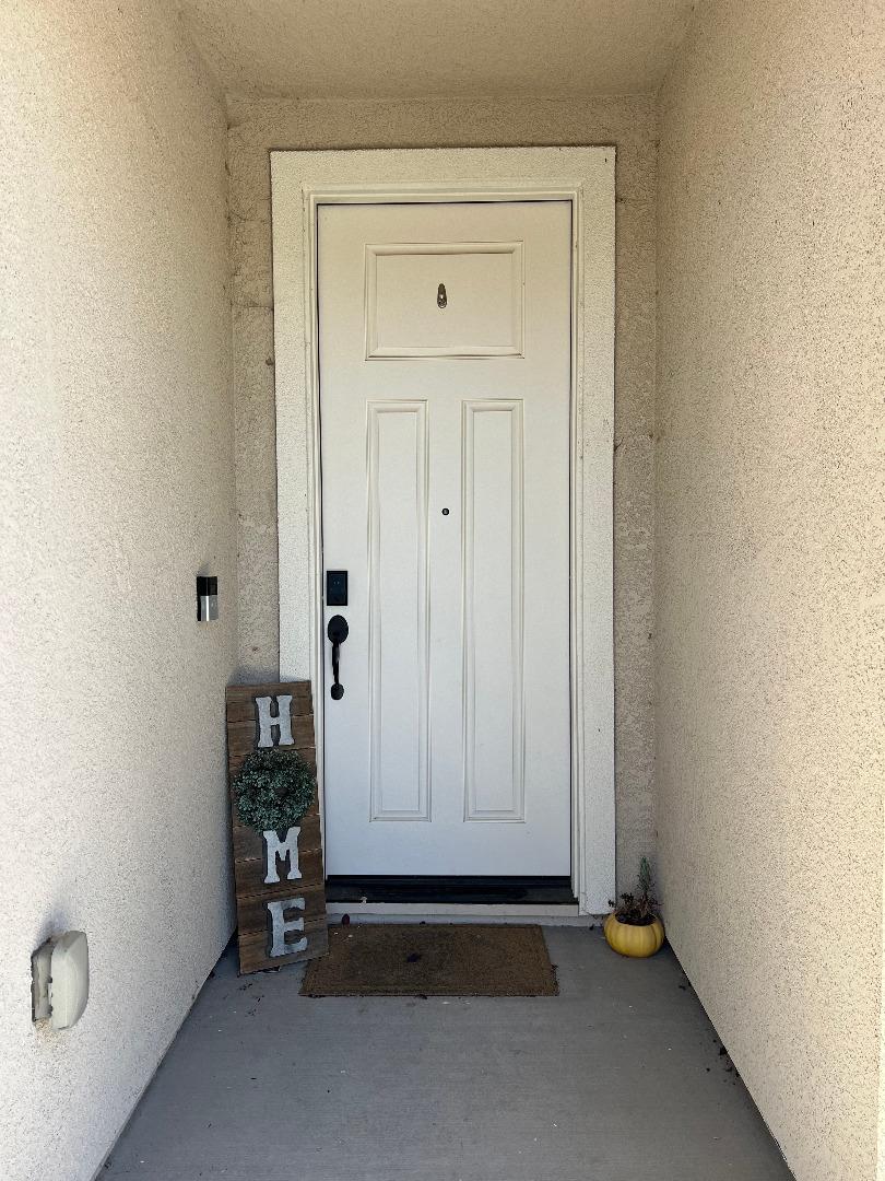 Detail Gallery Image 10 of 51 For 1460 Waterwheel Ln, Hollister,  CA 95023 - 3 Beds | 2 Baths