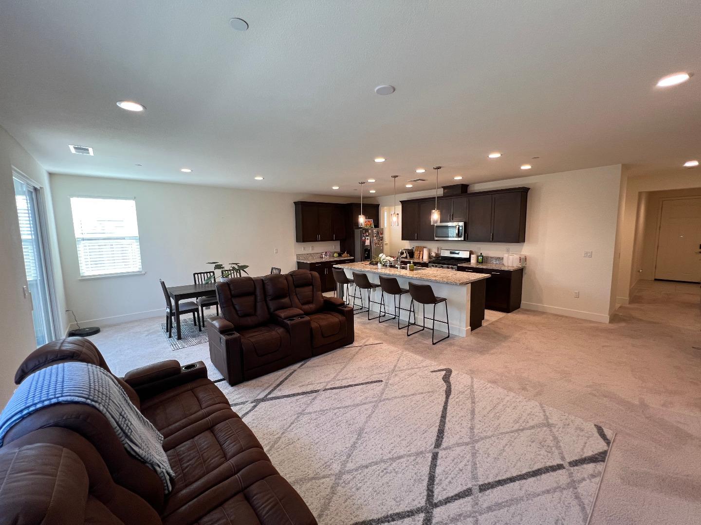 Detail Gallery Image 26 of 51 For 1460 Waterwheel Ln, Hollister,  CA 95023 - 3 Beds | 2 Baths