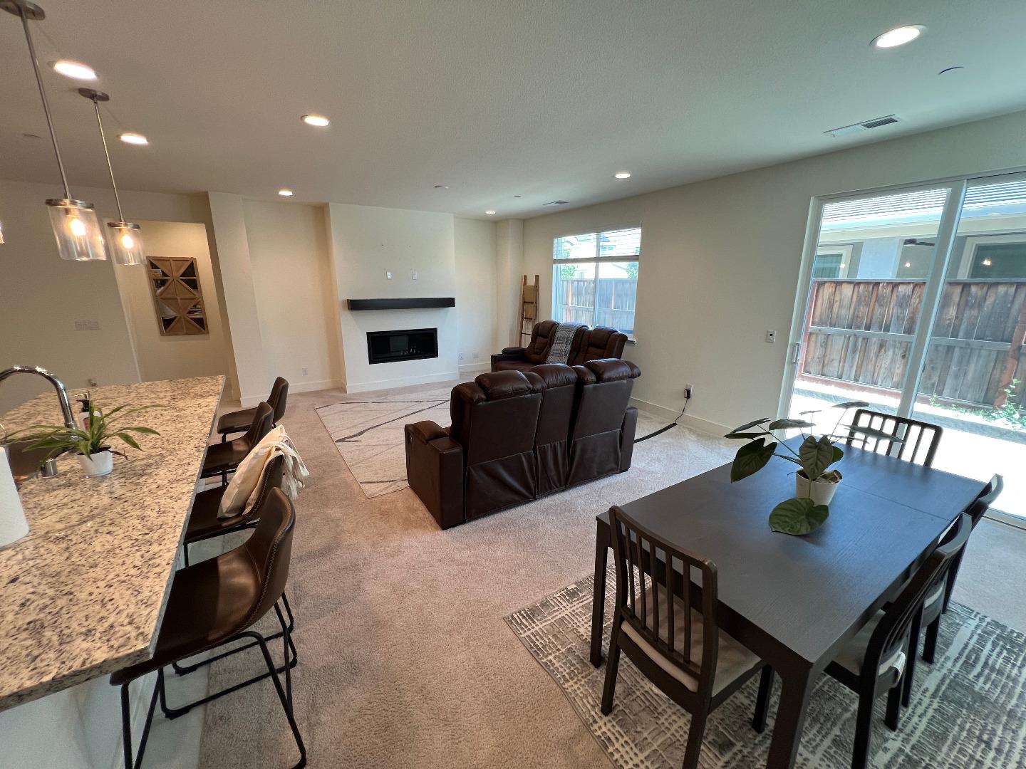Detail Gallery Image 27 of 51 For 1460 Waterwheel Ln, Hollister,  CA 95023 - 3 Beds | 2 Baths