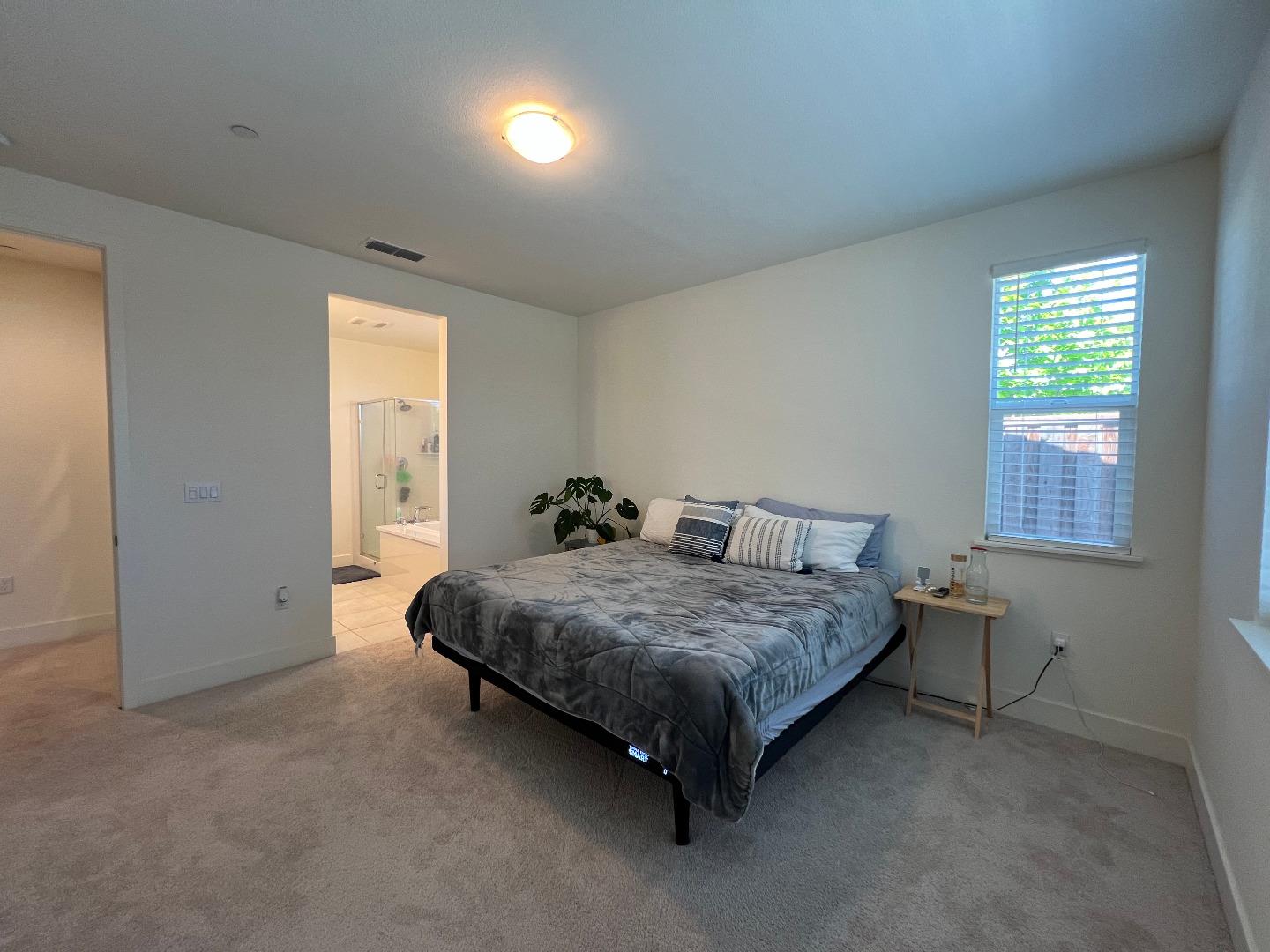 Detail Gallery Image 42 of 51 For 1460 Waterwheel Ln, Hollister,  CA 95023 - 3 Beds | 2 Baths