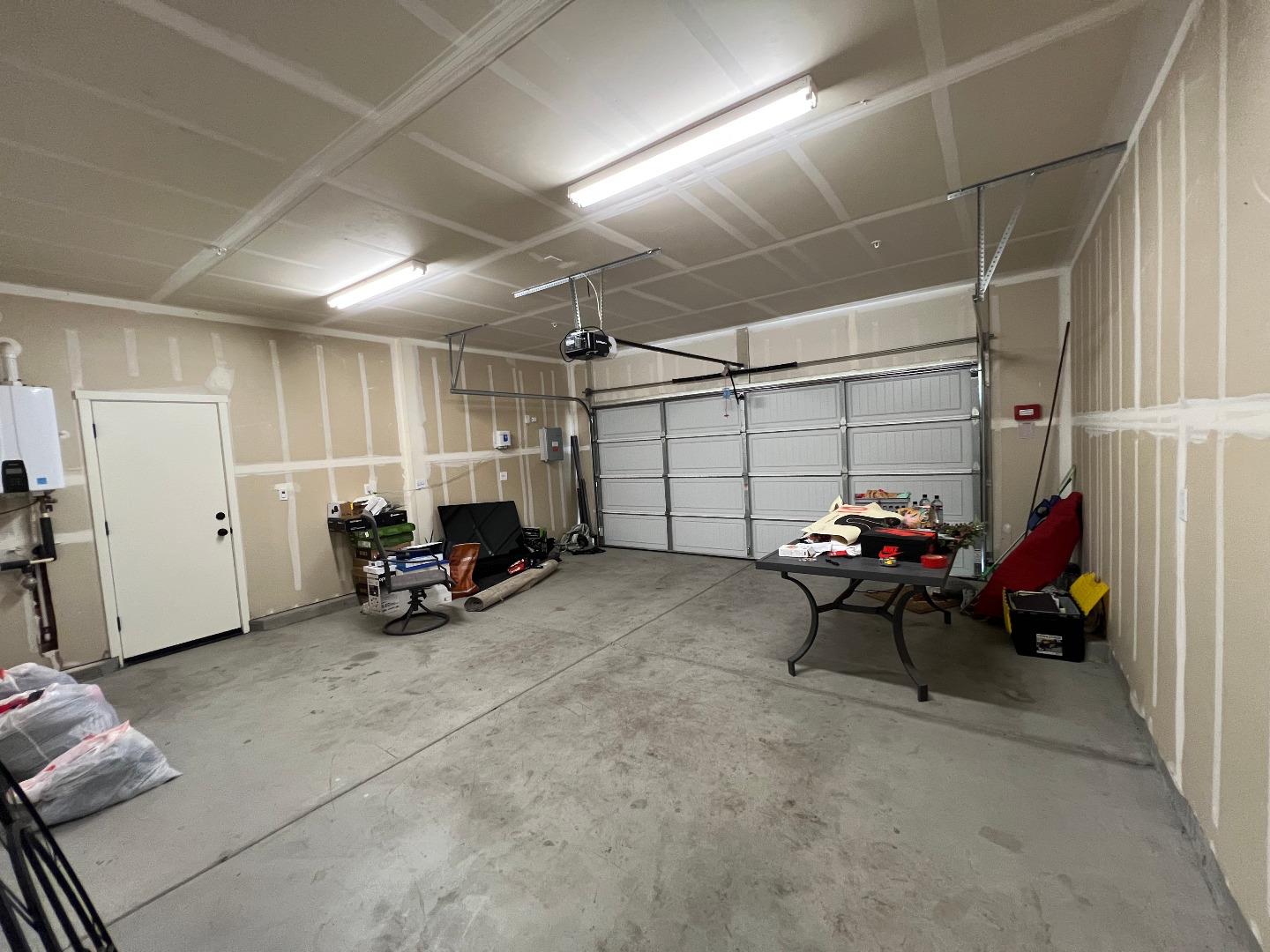 Detail Gallery Image 45 of 51 For 1460 Waterwheel Ln, Hollister,  CA 95023 - 3 Beds | 2 Baths