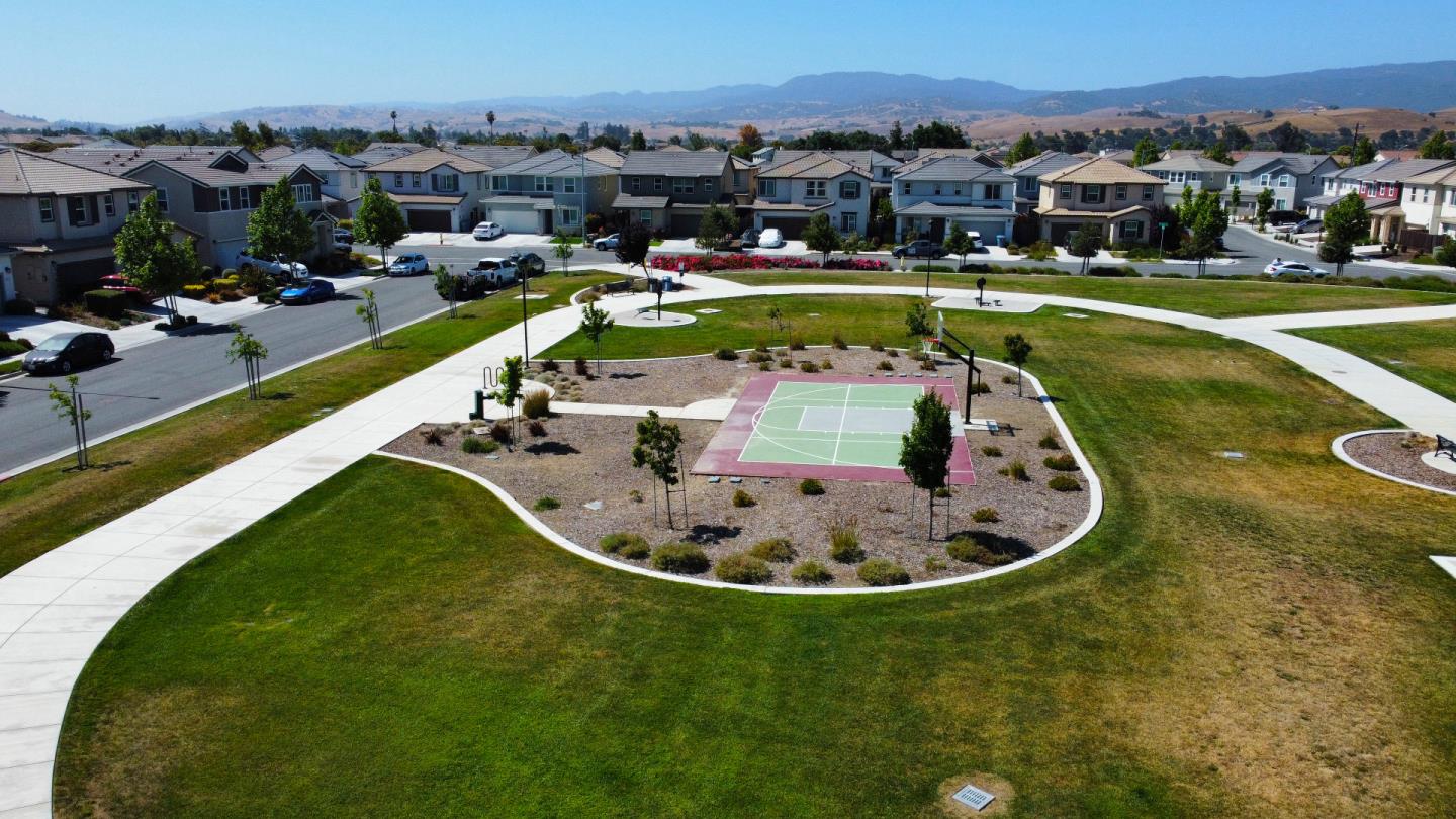 Detail Gallery Image 51 of 51 For 1460 Waterwheel Ln, Hollister,  CA 95023 - 3 Beds | 2 Baths