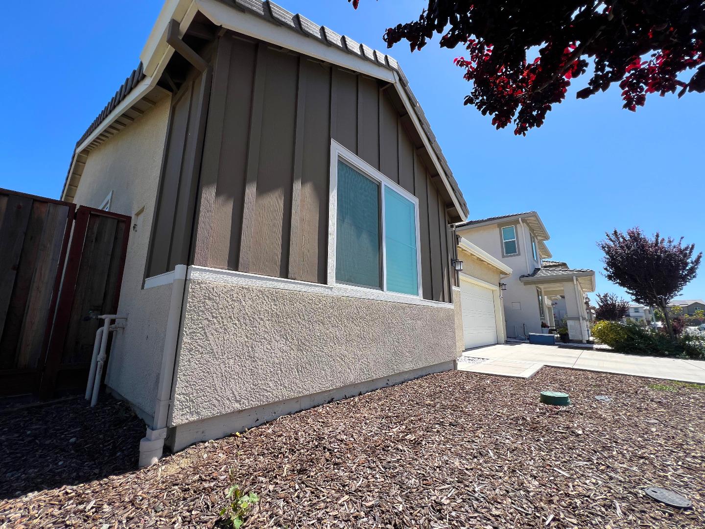 Detail Gallery Image 8 of 51 For 1460 Waterwheel Ln, Hollister,  CA 95023 - 3 Beds | 2 Baths