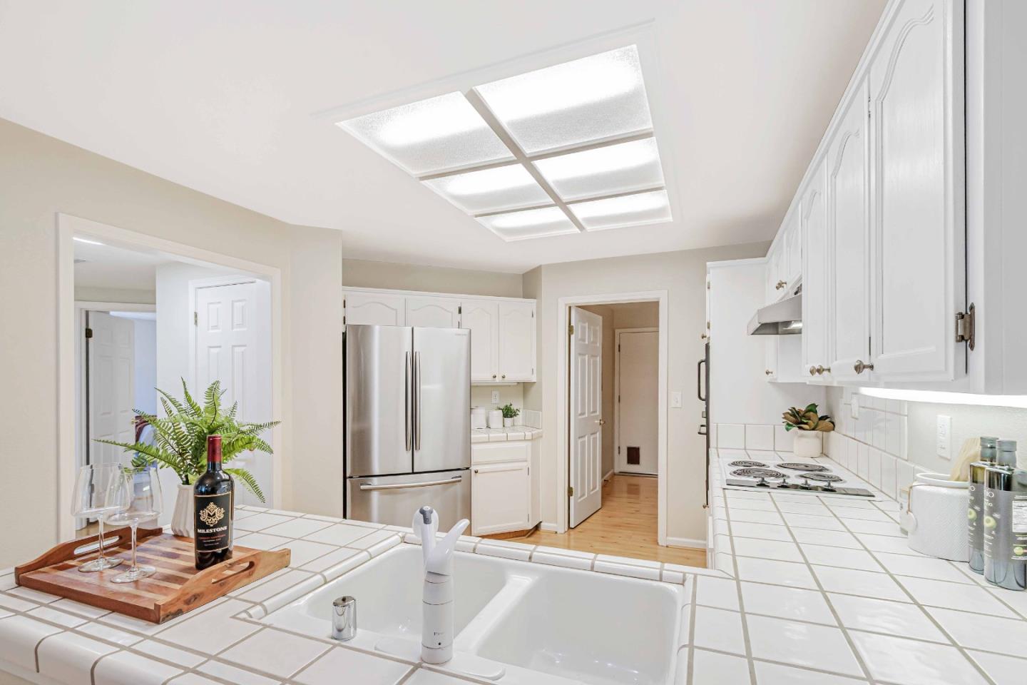 Detail Gallery Image 11 of 50 For 7798 Prestwick Cir, San Jose,  CA 95135 - 2 Beds | 2 Baths