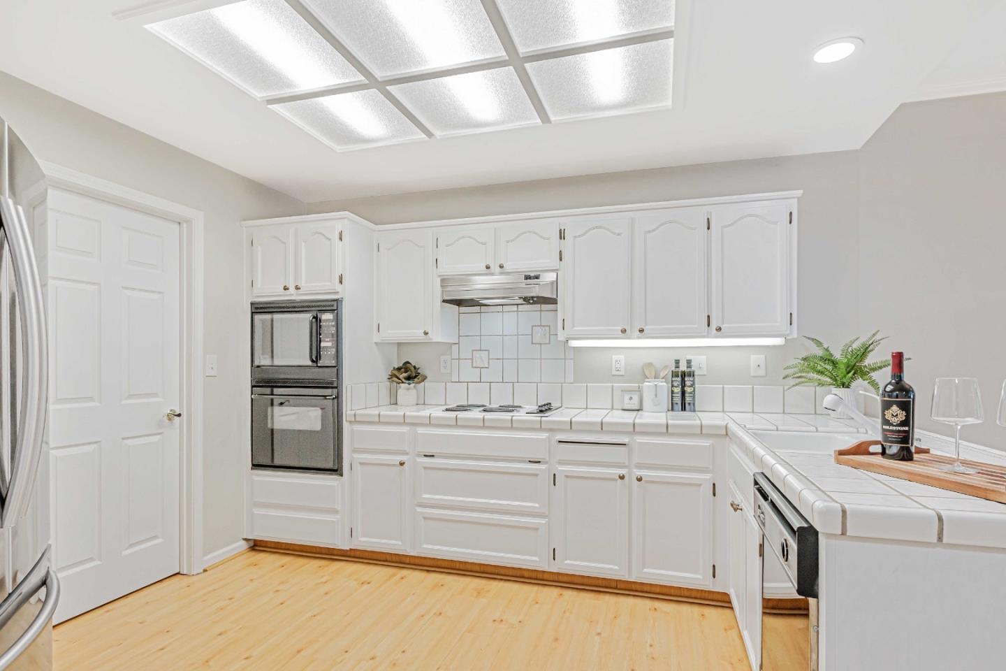 Detail Gallery Image 14 of 50 For 7798 Prestwick Cir, San Jose,  CA 95135 - 2 Beds | 2 Baths