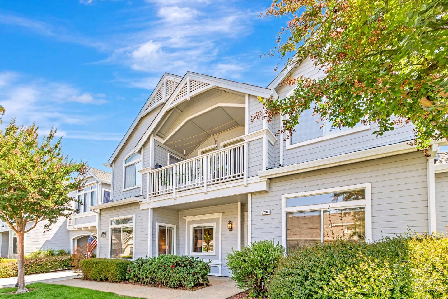 Detail Gallery Image 2 of 50 For 7798 Prestwick Cir, San Jose,  CA 95135 - 2 Beds | 2 Baths