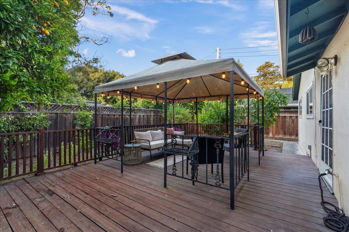 Detail Gallery Image 25 of 32 For 337 Roble Ave, Redwood City,  CA 94061 - 3 Beds | 1 Baths