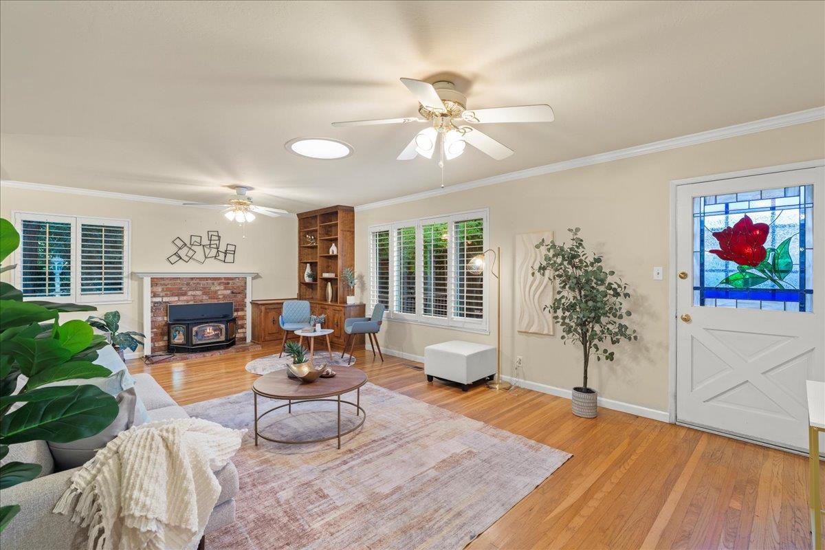 Detail Gallery Image 7 of 32 For 337 Roble Ave, Redwood City,  CA 94061 - 3 Beds | 1 Baths