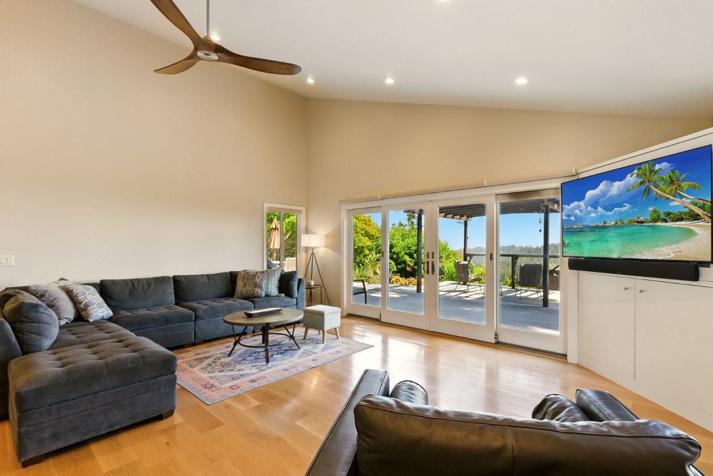 Detail Gallery Image 14 of 115 For 132 Pax Place Ct, Aptos,  CA 95003 - 3 Beds | 3 Baths