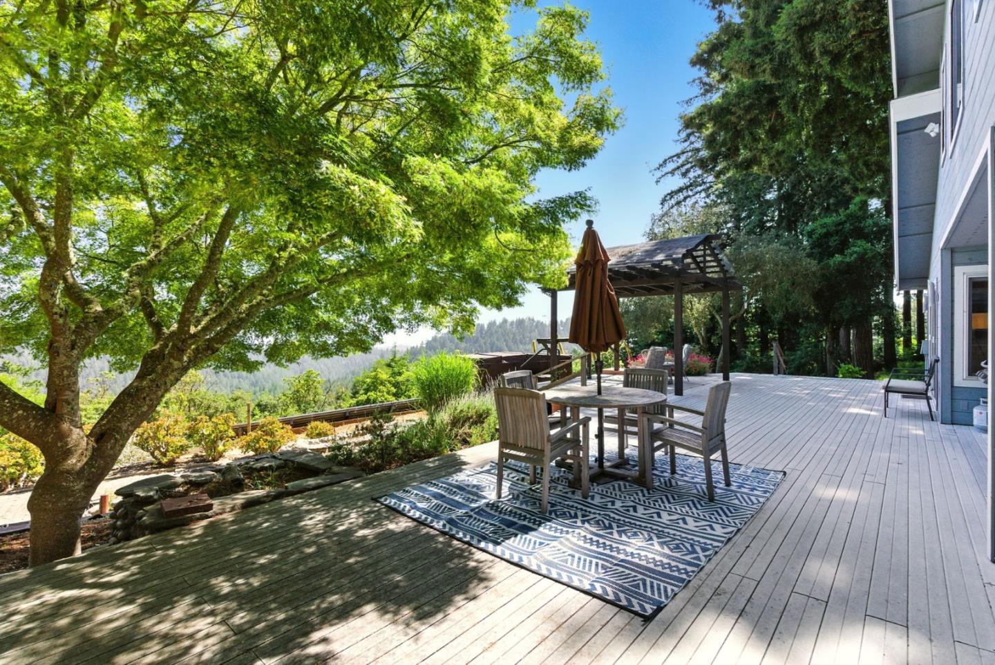 Detail Gallery Image 40 of 115 For 132 Pax Place Ct, Aptos,  CA 95003 - 3 Beds | 3 Baths