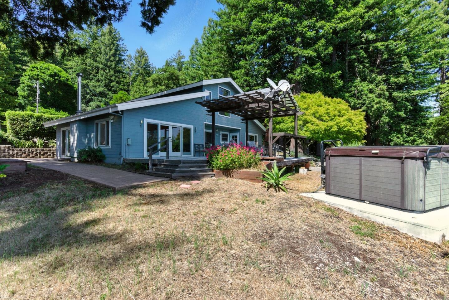 Detail Gallery Image 45 of 115 For 132 Pax Place Ct, Aptos,  CA 95003 - 3 Beds | 3 Baths