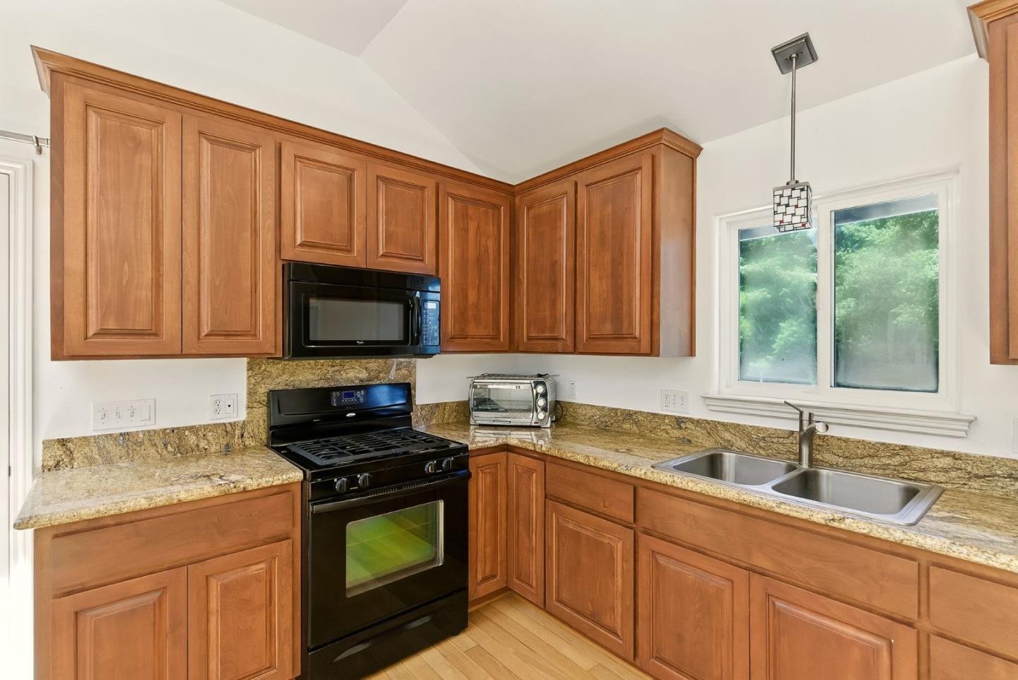 Detail Gallery Image 53 of 115 For 132 Pax Place Ct, Aptos,  CA 95003 - 3 Beds | 3 Baths