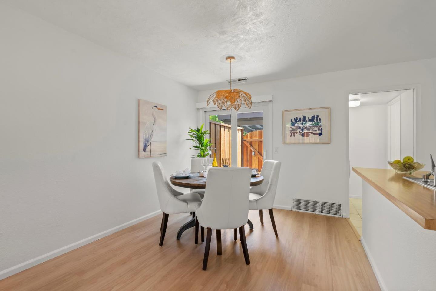 Detail Gallery Image 13 of 29 For 155 Peach Ter, Santa Cruz,  CA 95060 - 2 Beds | 1/1 Baths