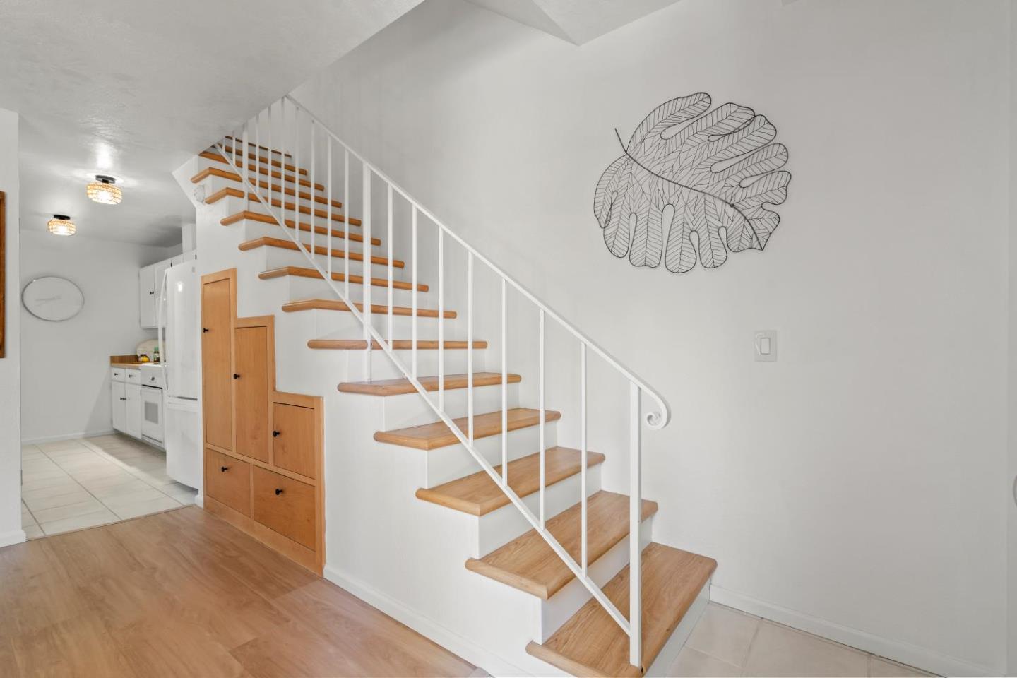 Detail Gallery Image 17 of 29 For 155 Peach Ter, Santa Cruz,  CA 95060 - 2 Beds | 1/1 Baths