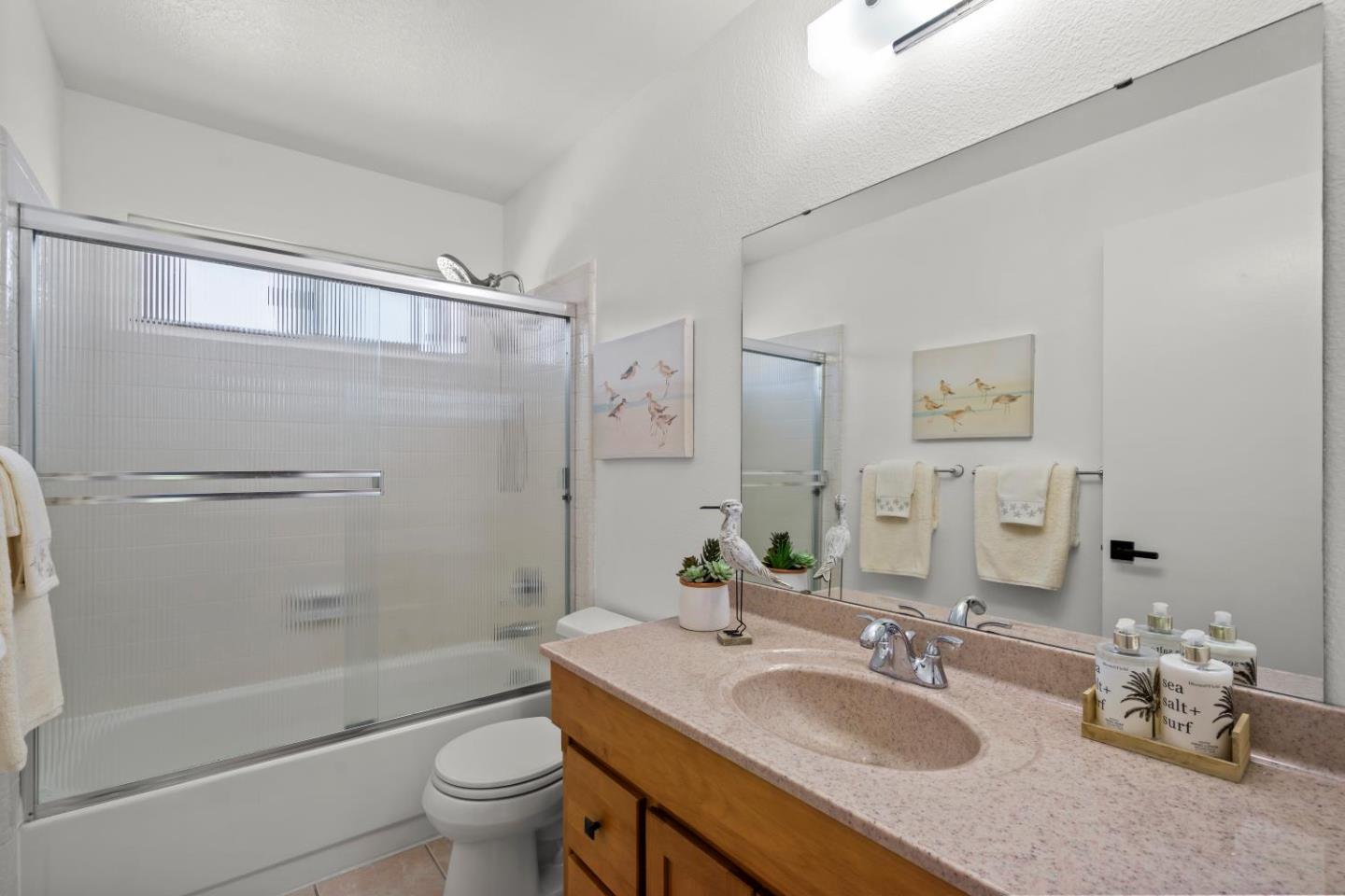 Detail Gallery Image 21 of 29 For 155 Peach Ter, Santa Cruz,  CA 95060 - 2 Beds | 1/1 Baths