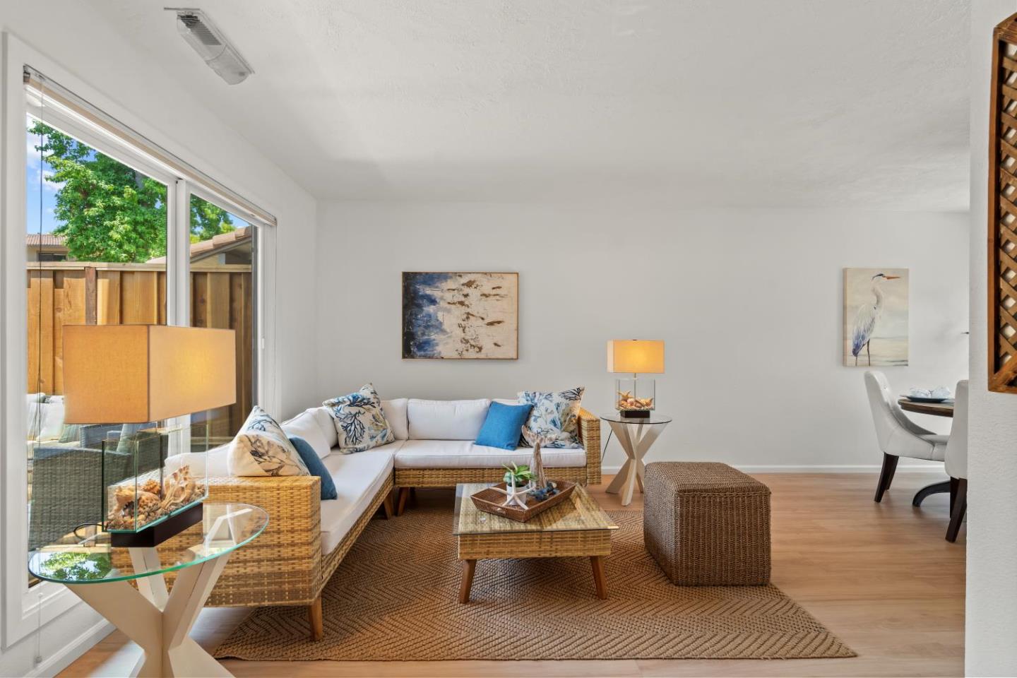 Detail Gallery Image 5 of 29 For 155 Peach Ter, Santa Cruz,  CA 95060 - 2 Beds | 1/1 Baths