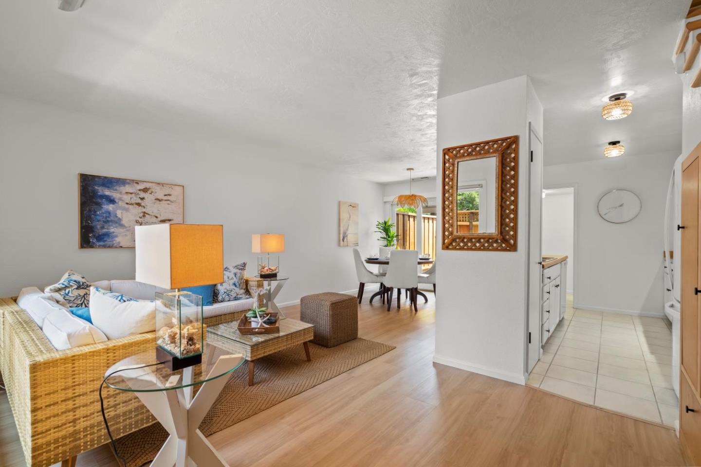 Detail Gallery Image 7 of 29 For 155 Peach Ter, Santa Cruz,  CA 95060 - 2 Beds | 1/1 Baths