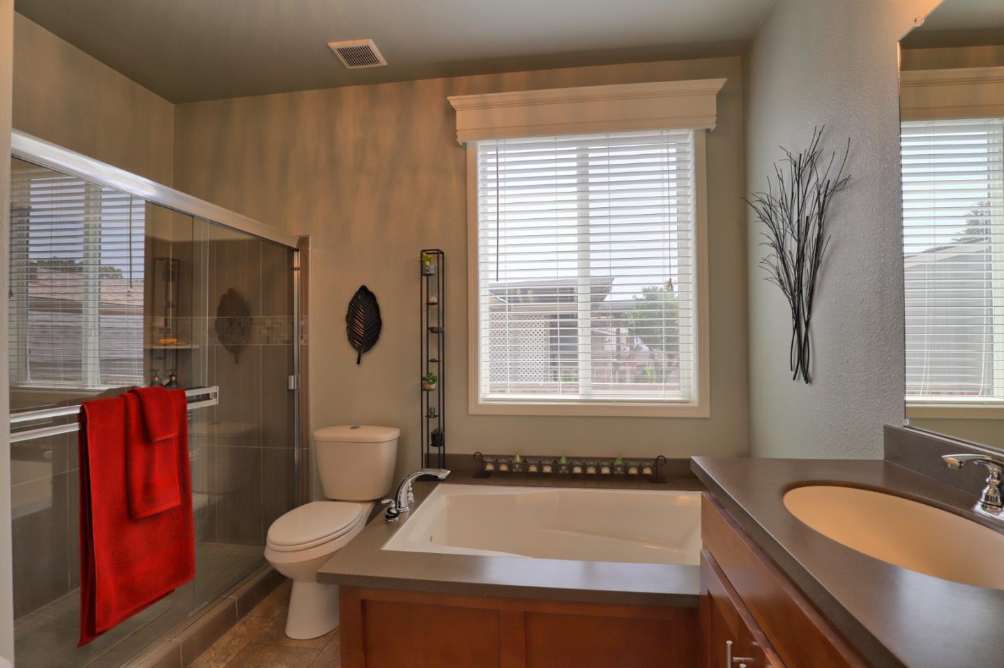 Detail Gallery Image 13 of 37 For 278 Summer Cir #278,  Morgan Hill,  CA 95037 - 3 Beds | 2 Baths