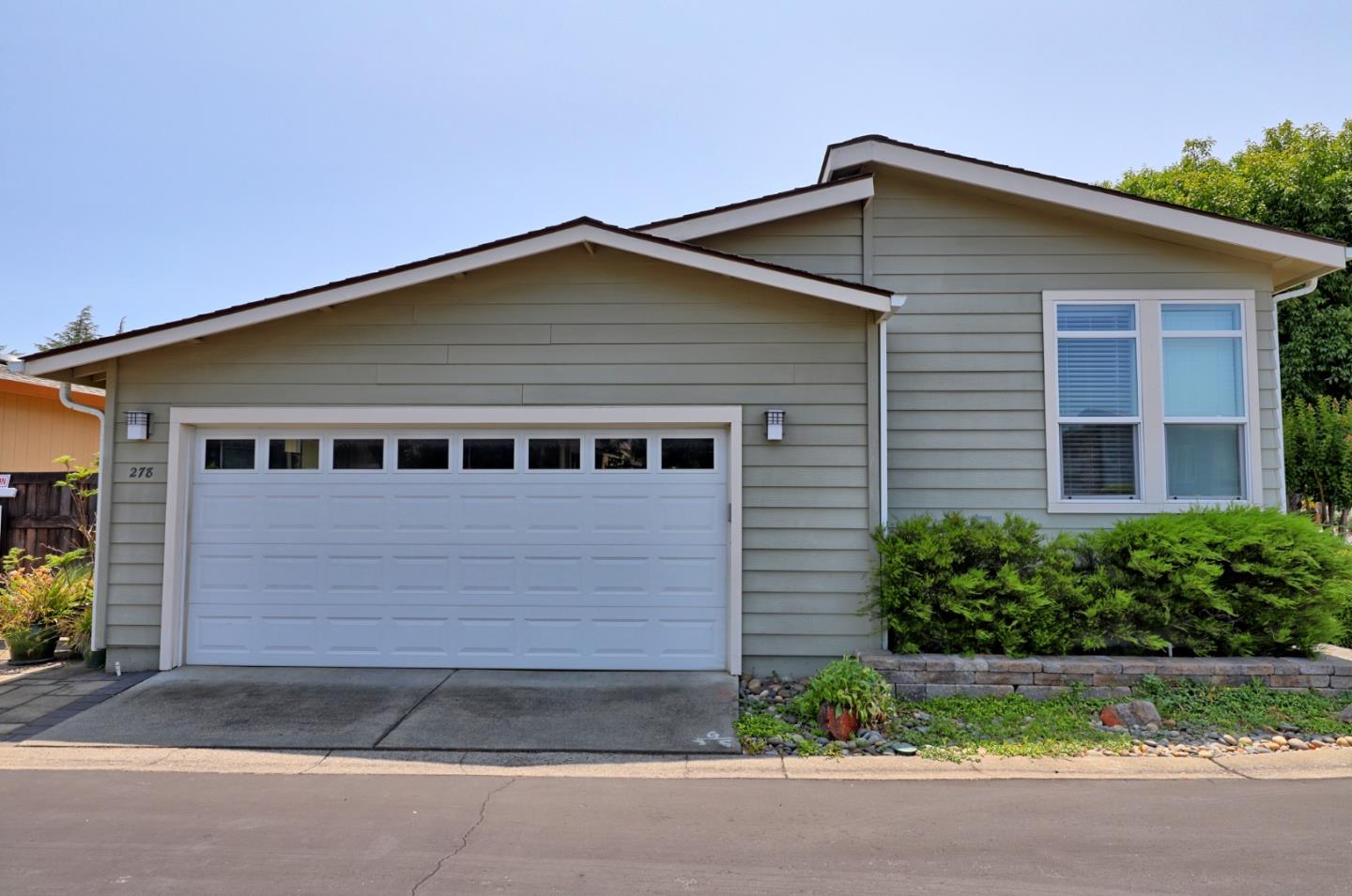 Detail Gallery Image 28 of 37 For 278 Summer Cir #278,  Morgan Hill,  CA 95037 - 3 Beds | 2 Baths