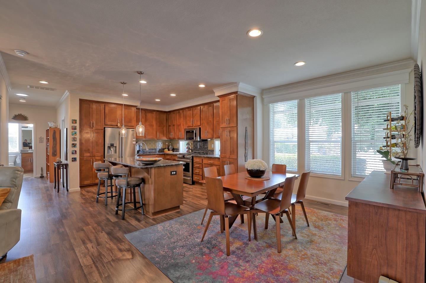 Detail Gallery Image 5 of 37 For 278 Summer Cir #278,  Morgan Hill,  CA 95037 - 3 Beds | 2 Baths