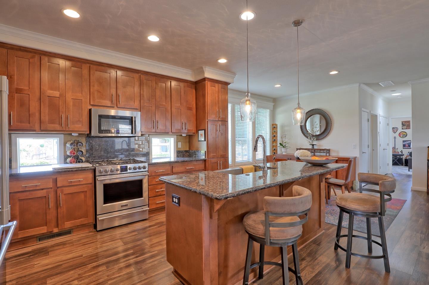 Detail Gallery Image 9 of 37 For 278 Summer Cir #278,  Morgan Hill,  CA 95037 - 3 Beds | 2 Baths